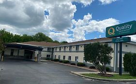 Quality Inn & Suites West Bend Wi